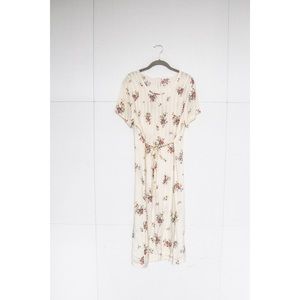 VINTAGE FLORAL DRESS